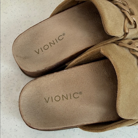 Vionic Georgie Suede Chain-Trim Mules in Tan Size 6 - Picture 7 of 9